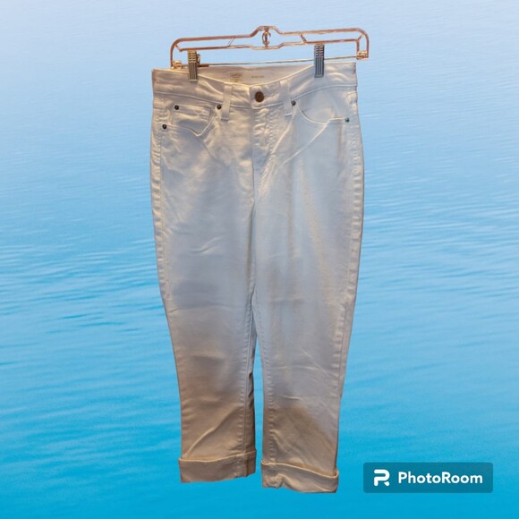 Levi Strauss‎ Mid Rise Capri White Denim Women's Size 6/28 (M81) - Picture 1 of 2